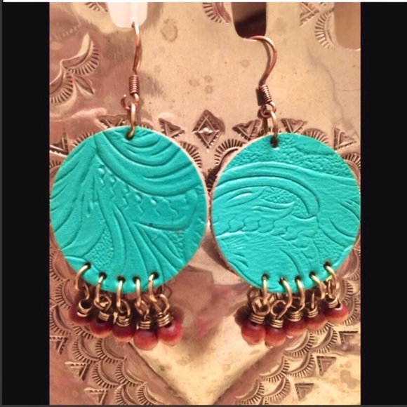TURQUOISE LEATHER TOOLED EARRINGS ARTISAN HANDMADE - Picture 1 of 1
